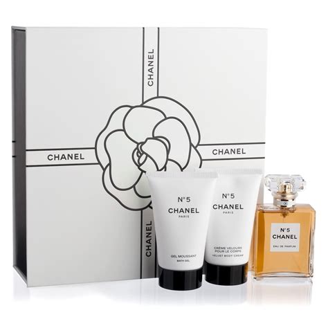 no 5 chanel paris|Chanel no 5 gift set.